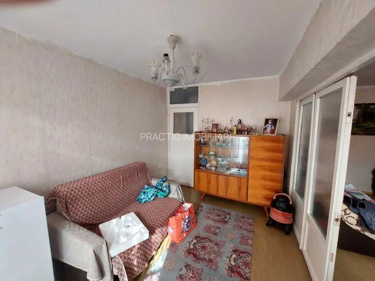 Apartament cu 4 camere in Micro 17 - 5