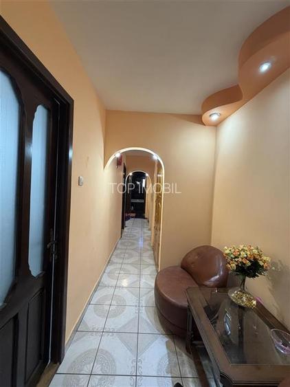 Apartament 3 camere, etaj intermediar- Nicolina, Pizza Nico - 8