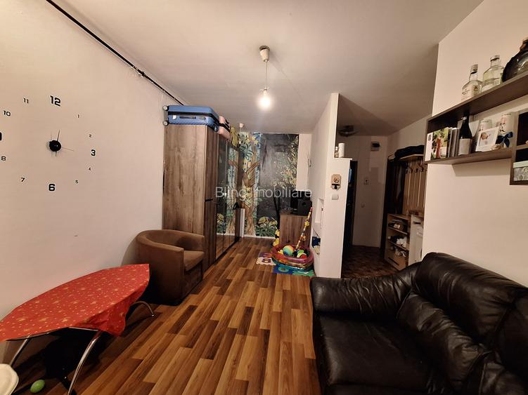 Apartament cu 2 camere, 39 mp, zona Florilor - 5