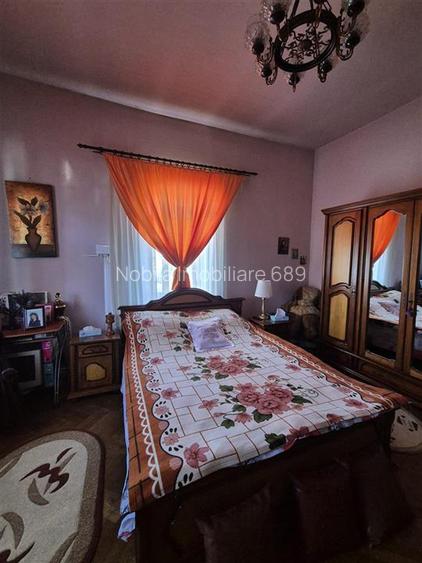 Casa de vanzare cu gradina si curte in Orasul din Inima Sarii Targu Ocna - 12