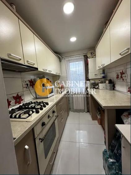 3 Camere Renovat - Etaj 2 - Zona Alexandru Cel Bun - 5