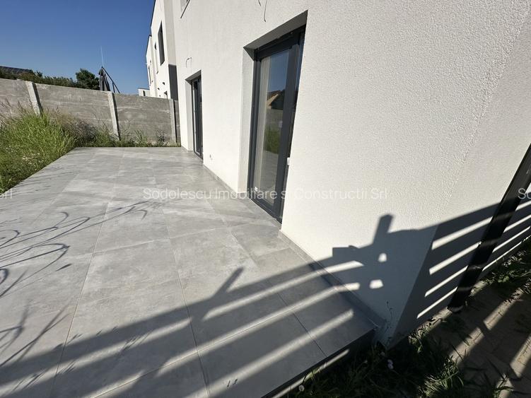 Duplex despartit prin spatiu tehnic - 25