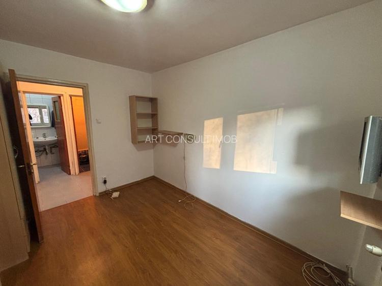 Apartament 3 Camere | Gorjului | Decomandat | 2 Bai | 2 Balcoane |Debara| Metrou - 4