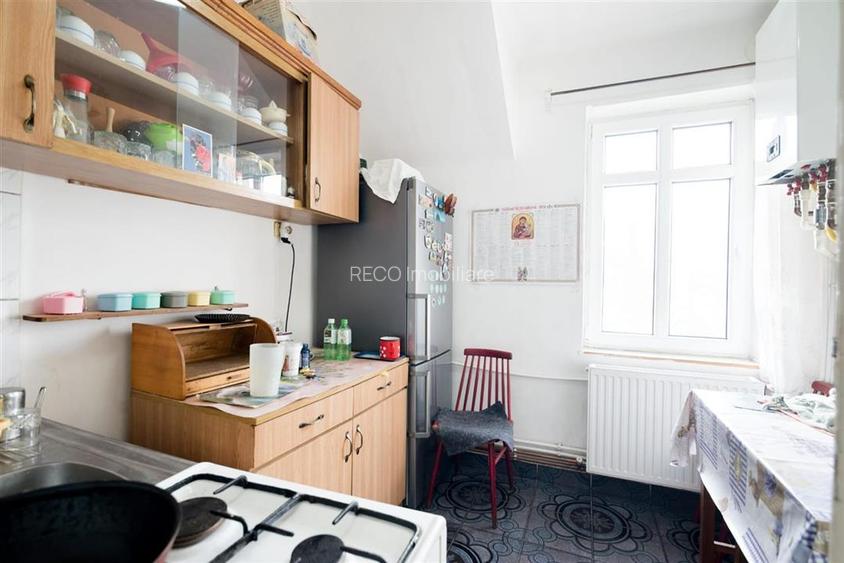 RECO . Apartament cu 3 camere . Zona Episcopia Bihorului - 10