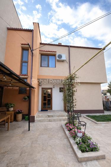 Vila 6 Camere P/1 Zona Faleză Nord - 2