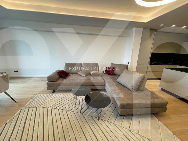 apartament 3 camere de vanzare- Rahmaninov- vedere lac - 2