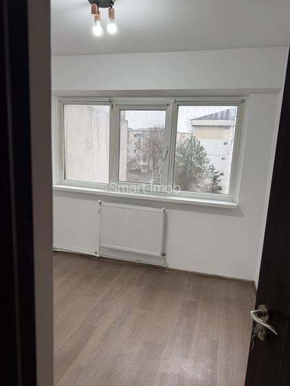 De vânzare apartament 3 camere Cartier Obor - 4