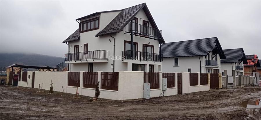 Vila  de 9 camere , zona Sanpetru - 5