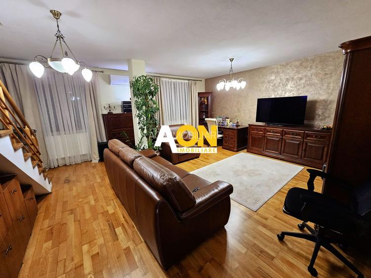 Apartament 3 Camere Zona Cetate, cu Scara Interioara - 2