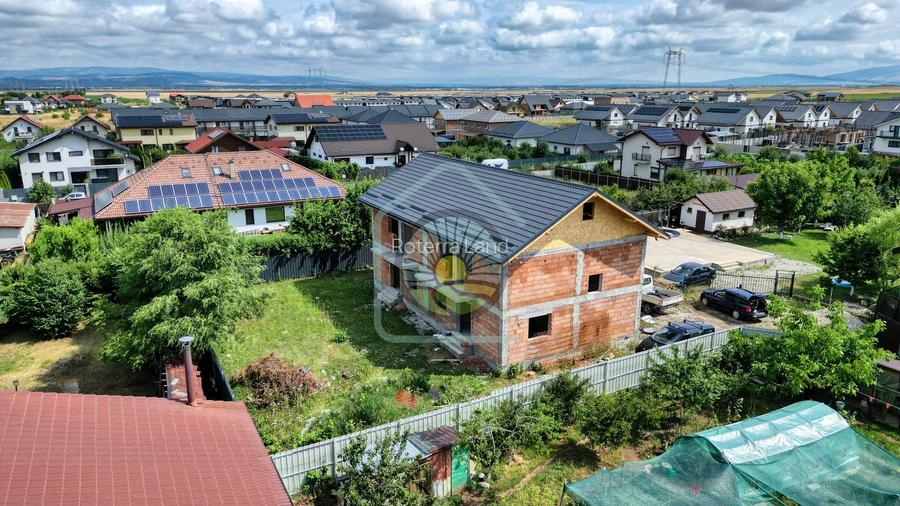 CASA  5 CAMERE IZVOR-TARLUNGENI - 32