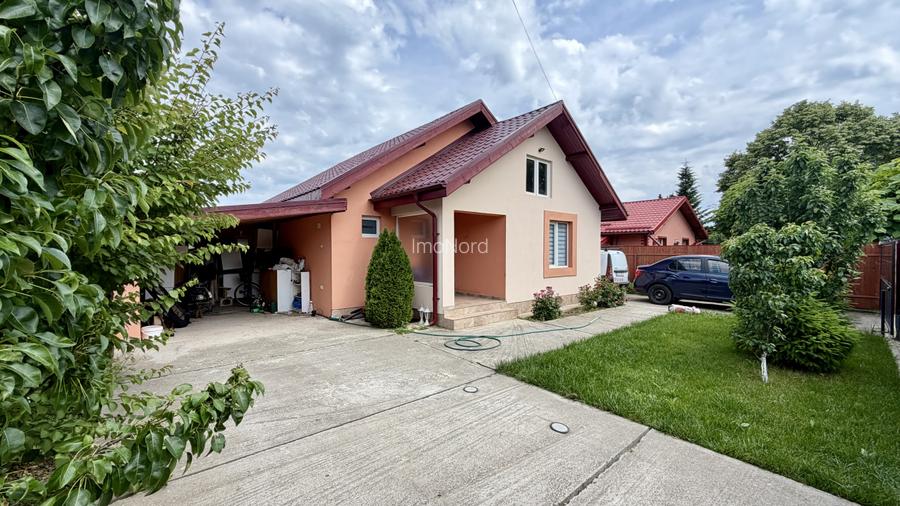 Tunari casă în Dimieni – 3 camere, curte amenajată, grădină cu seră, parcare - 2