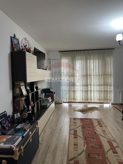 Casă / Vilă Girov Contesti - 7