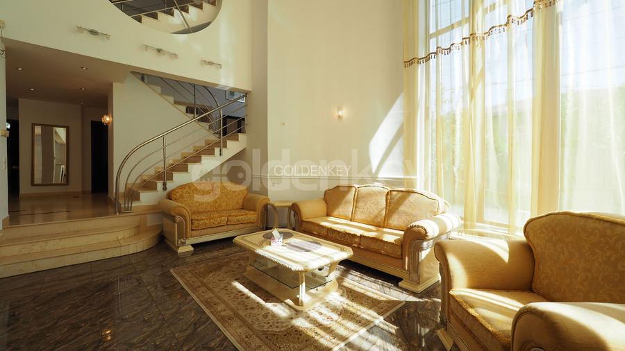 Vila spatioasa, partial mobilata cu acces facil - 6