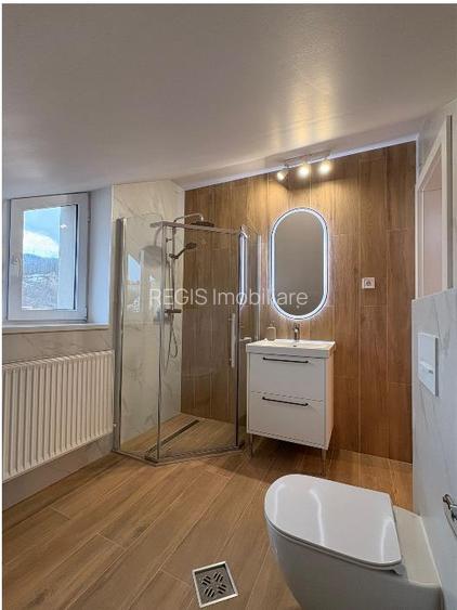 Apartament 4 dormitoare ,la casa Central - 8