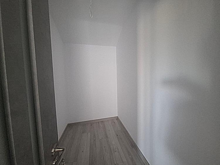 Vand Casa Noua Moderna P+1E, Finisaje Premium, 5 Camere, Curte 400mp