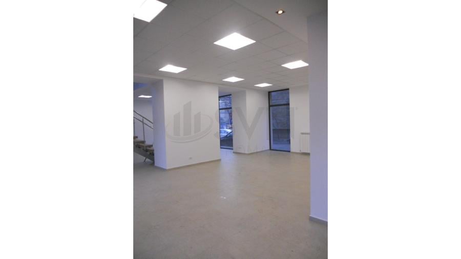 REC0000626 Spatiu showroom PARTER si MEZANIN