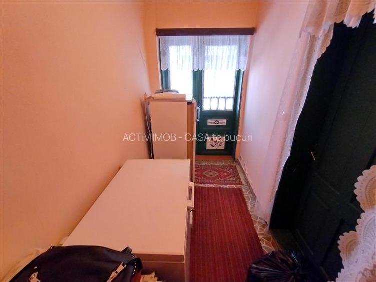 Rachitova, Casa 8 Incaperi, 3800mp Teren, Usor Negociabil - 38