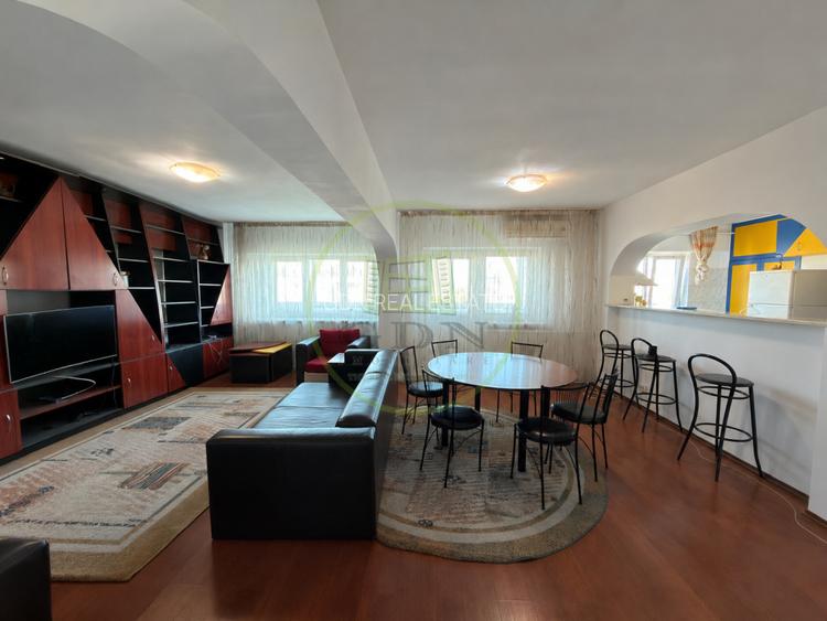 Apartament 4 camere, decomandat, 103 mp, Calea Bucuresti, zona McDonalds - 3