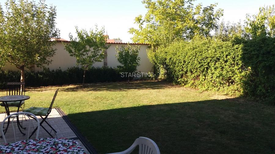 pipera,domus still,vila cu curte mare,renovata,curata,foisor,garaj si parcare. - 2