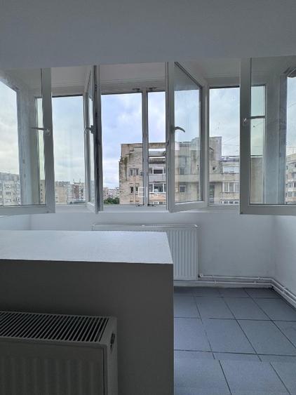 Proprietar vând apartament cu 2 camere, situat în Arad, zona Calea Aurel Vlaicu - 3