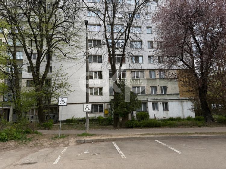 Apartament cu 3 camere decomandat de vânzare, etaj 1-Zona Cornișa - 11