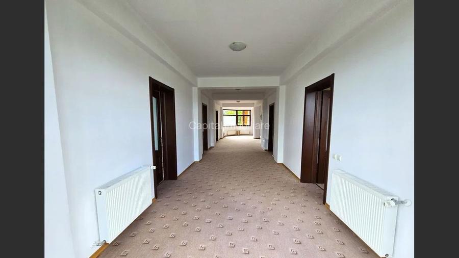 Vând Hotel/Pensiune Breaza: 15 camere, 1000 mp
 - 12