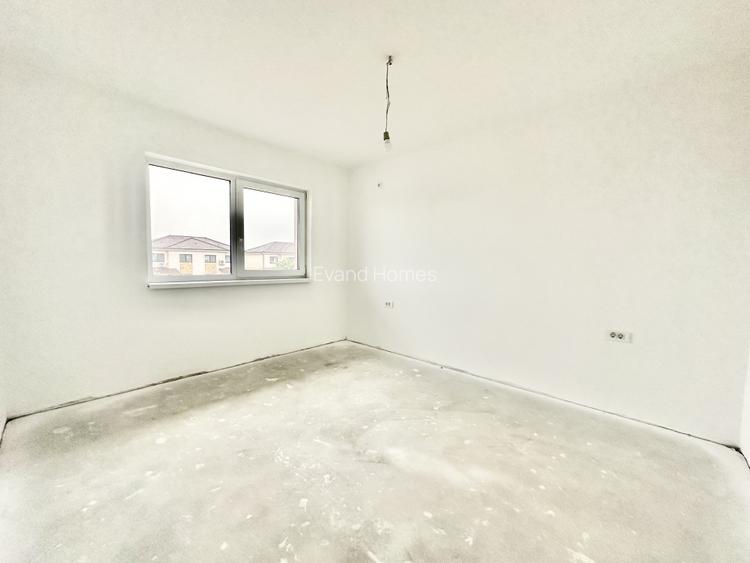 Duplex cu 4 camere si 2 bai - 400 mp de teren - Mosnita - 13