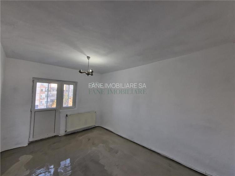 Vand apartament 3 camere amvelopat Urziceni Centru - 6