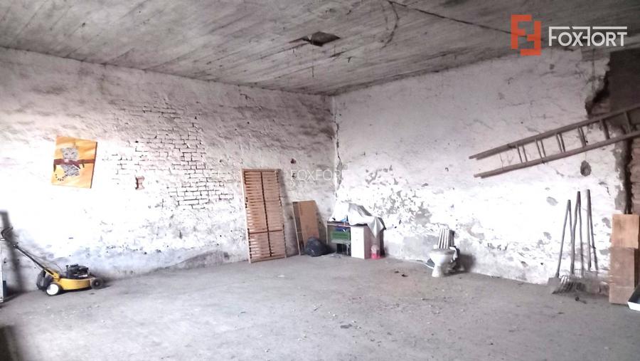 Casa individuala + hala de vanzare in Grabat  - 24