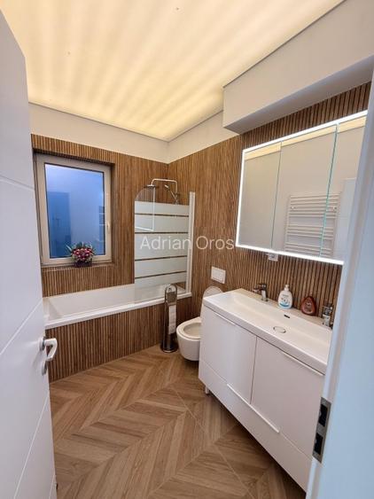 Duplex modern de închiriat | 3 dormitoare + 3 băi | Terasă panoramică 70 mp | Cl - 12