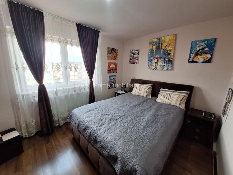 Vânzare apartament 3 camere – 52 mp,  Zona Cetate - 4