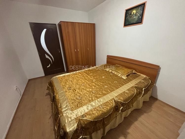Apartament cu 3 camere, suprafata generoasa de 74 mp, la baza Colinei  - 4
