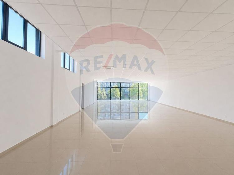Spatiu comercial 900mp, vitrina, vad intens, de inchiriat, Manastur - 10