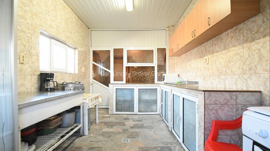 Ovidiu–Centru–Spatiu 565mp util-Teren 411mp pe colt - 18