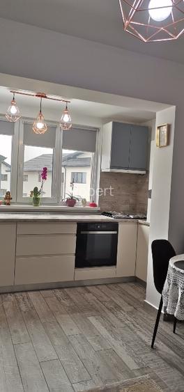 Vând apartament 2 camere, compus din dormitor, bucătărie open-space, hol și baie - 10