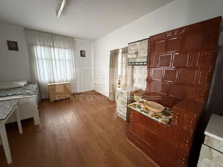 Proprietate de vânzare cu două case | Teren 1.500 mp | Bivolărie - 3