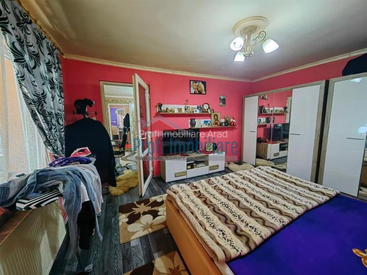 Casa cu 2 camere si terasa mare in centru pe strada Baritiu - 4