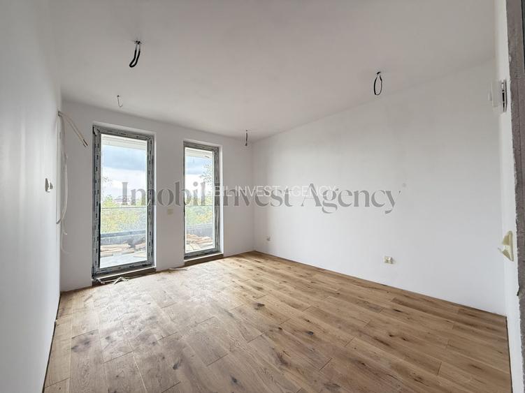 Apartament 3 camere de vanzare in bloc cu vedere la lac/dezvoltator - 9