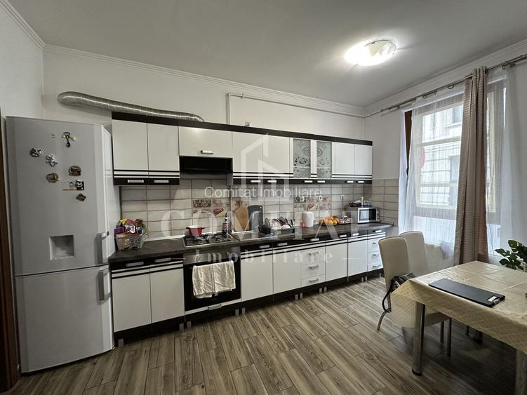 Casa cu 2 apartamente | Ultracentral | Zona Palatul Urania - 11