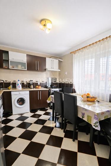 Casa spatioasa P+1+pod, zona Metrou Aparatorii Patriei – curte 190 mp teren - 8