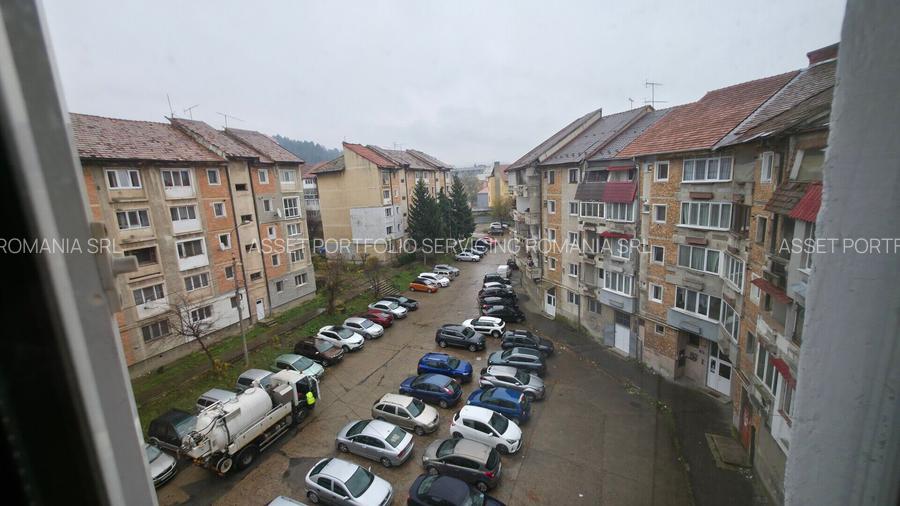 Apartament 2 camere central , 57 mp Petrosani, Hunedoara - 11