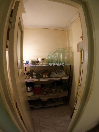 Apartament cu 3 camere la etajul 3/4 decomandat izolat termic - 2