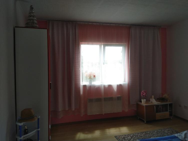 Vand sau schimb casa la tara cu apartament 2...3 camere in Bucuresti. - 6