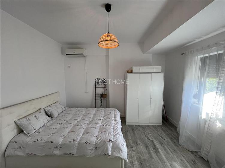 Garsoniera bloc nou, et 2, mobilata + utilata,  Scoala 2 - 4