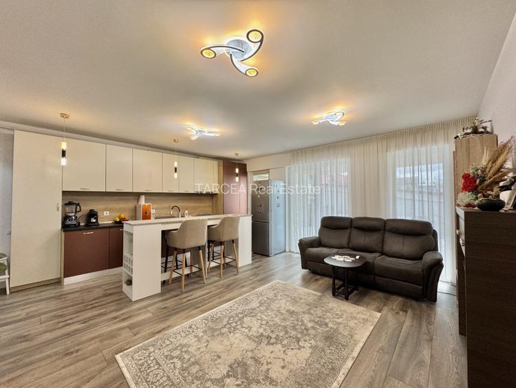Apartament 3 camere - Grădină - Piscinǎ - 6