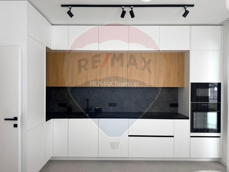 Eleganță, confort, și priveliște panoramică - Casă premium, Voroneț - 2