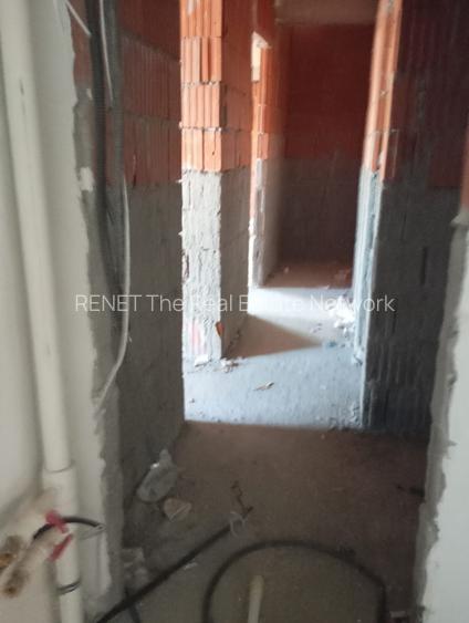 Vând bloc locuințe colective la roșu, stradal – Șos. Chitilei - 9