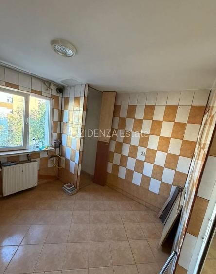 APARTAMENT 4 CAMERE BLOC REABILITAT GORJULUI - 8