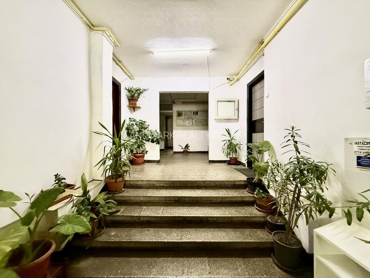 Apartament 2 camere | 52 MPU | Bloc 1984 | Piața Sudului - 12