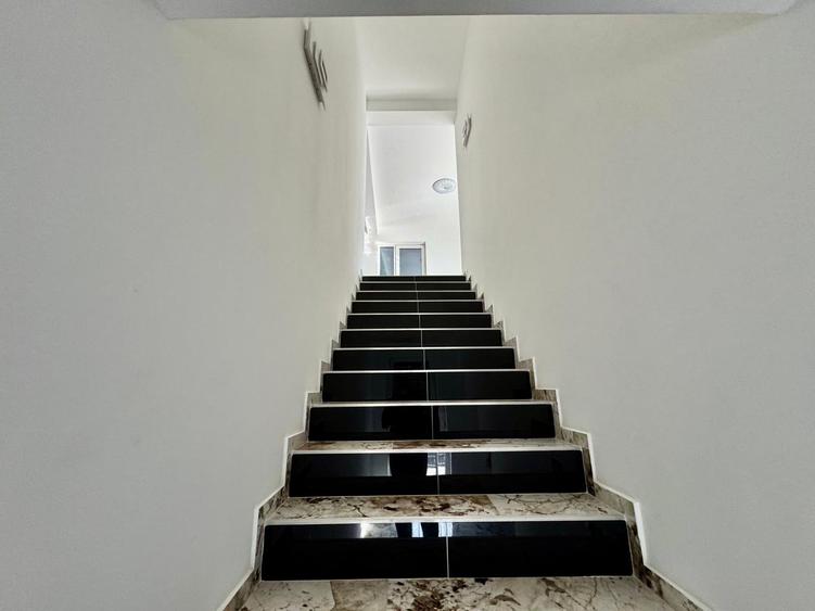 Apartament premium tip penthouse | 125 mp utili | 3 camere | Terase -~80mp
